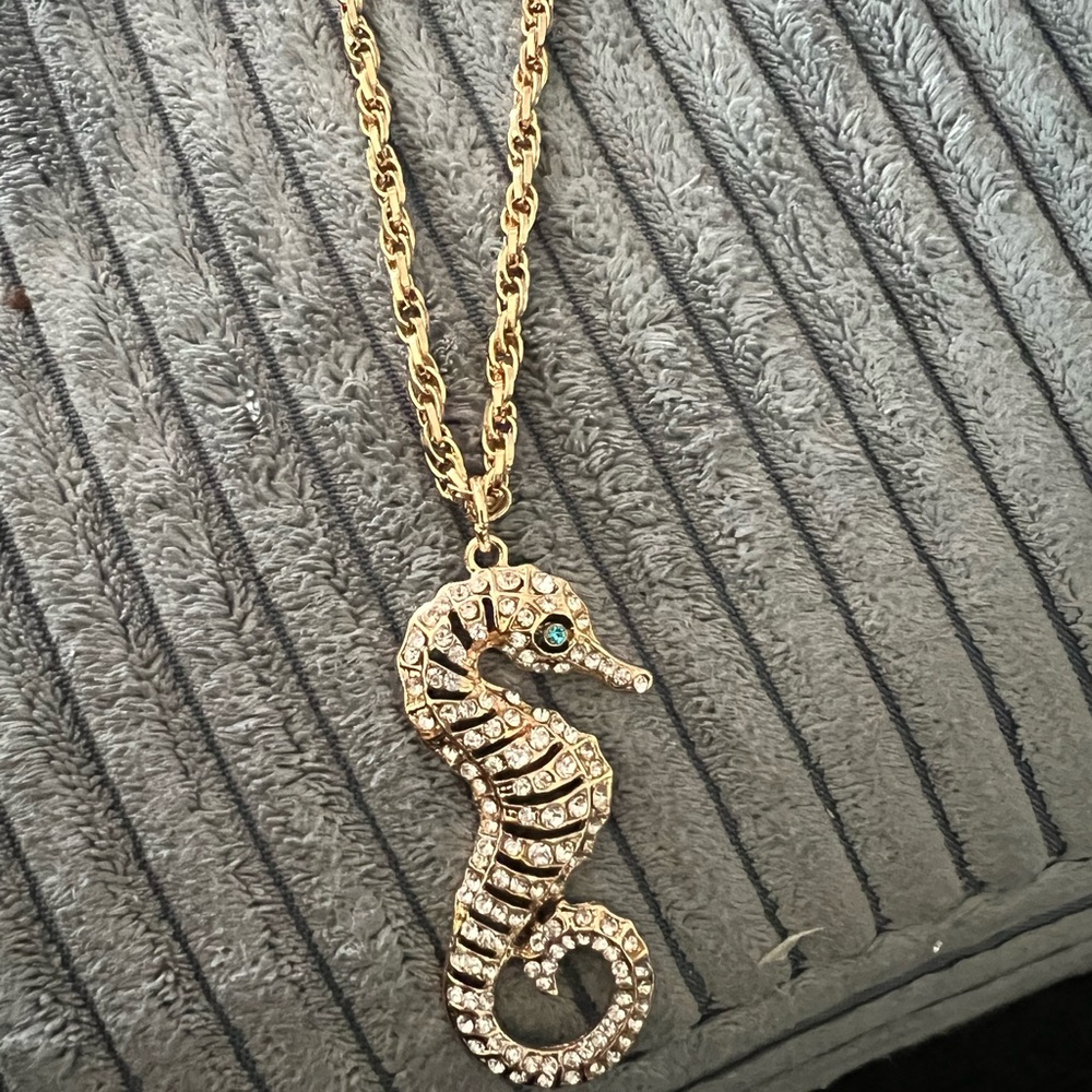 Lilly Pulitzer for Target Seahorse Pendant - Picture 2 of 3